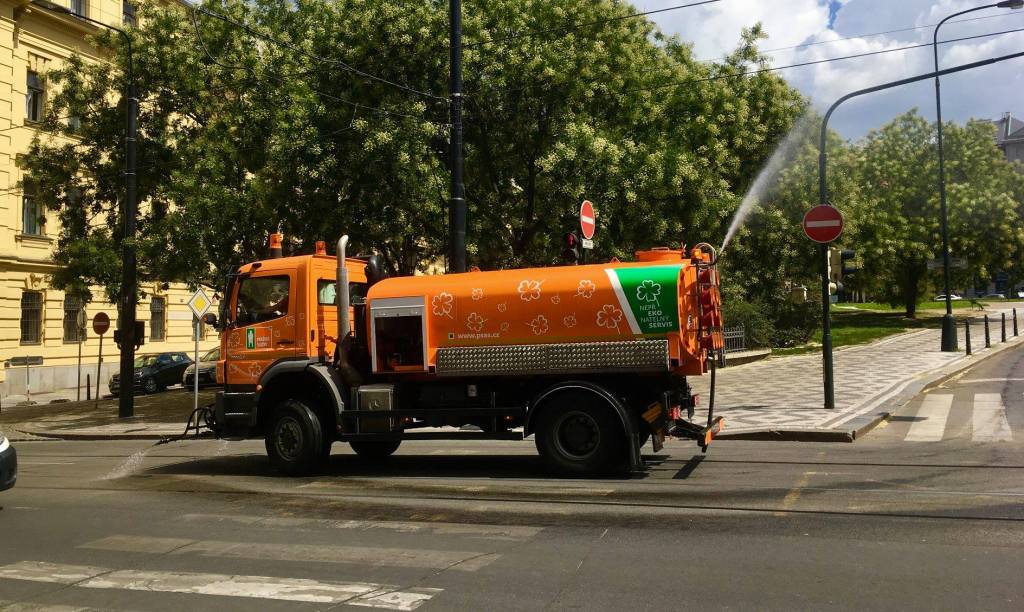 Týdenní předpověď počasí: ve čtvrtek bude 38°C, poté se výrazně ochladí.