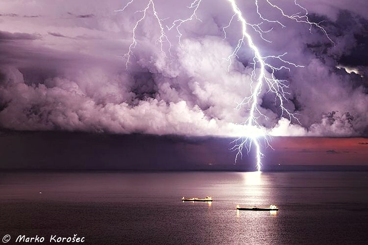 Úchvatné fotografie bouří