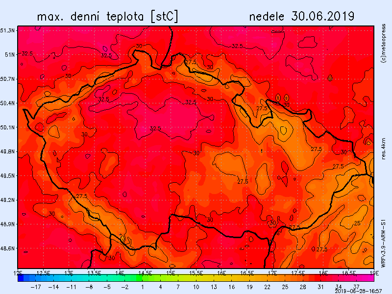 O víkendu bude jasno, v neděli se teploty opět přiblíží 37 °C