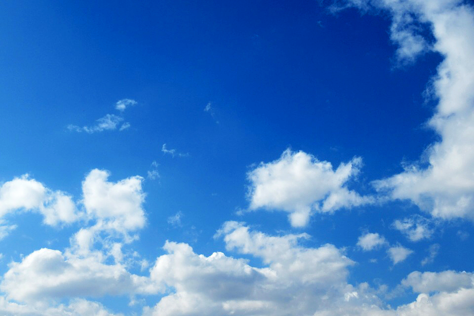 Denní maxima dosáhla až 23 °C, blížila se rekordům