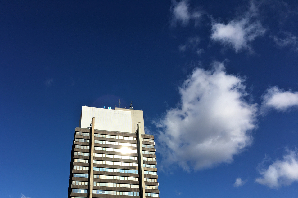 Čtvrteční teploty se blížily hranici letních 25 °C