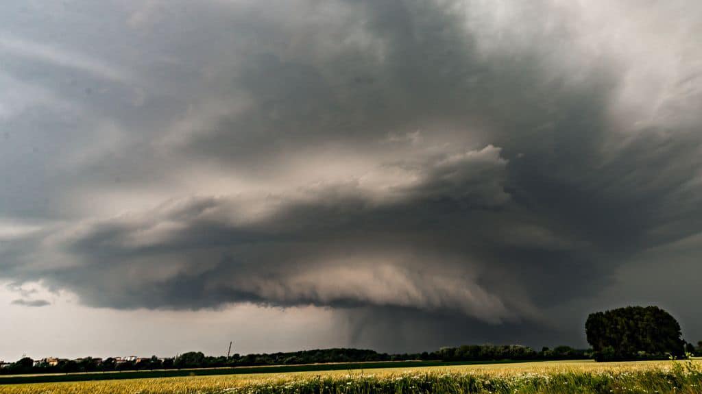 Podrobný terénní průzkum po tornádu na jihu Moravy dne 24. 6. 2021