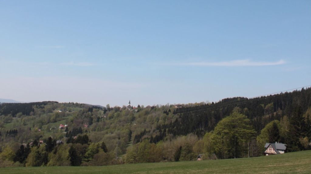 V úterý jasno, teploty přes 30 °C
