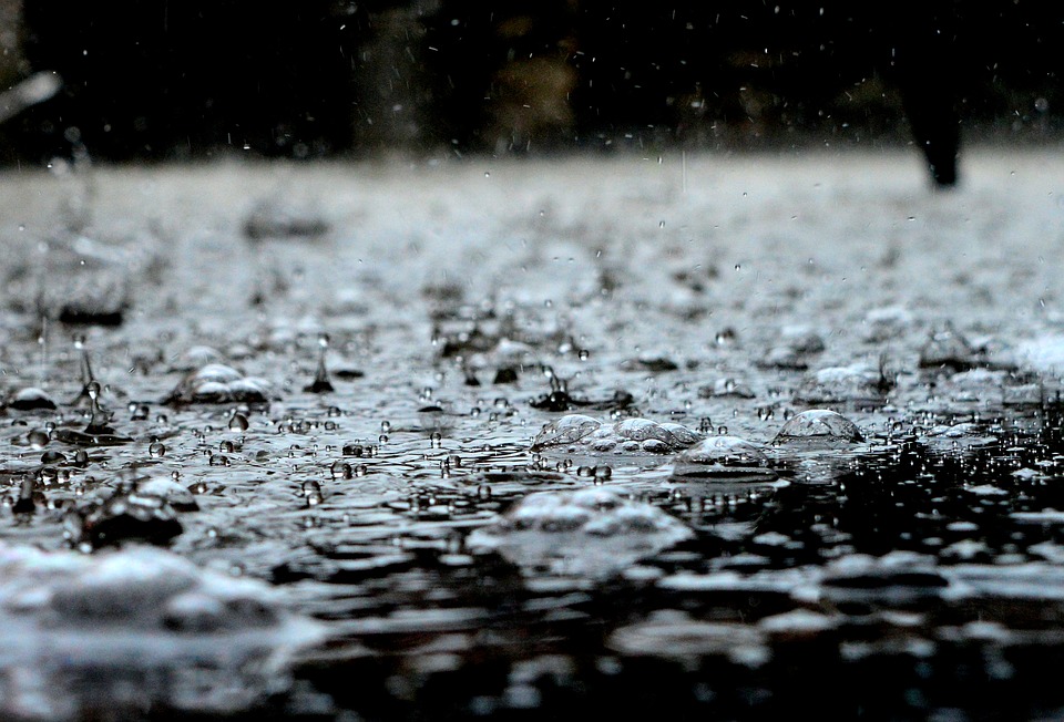 Deštivé úterý s teplotami do 15 °C