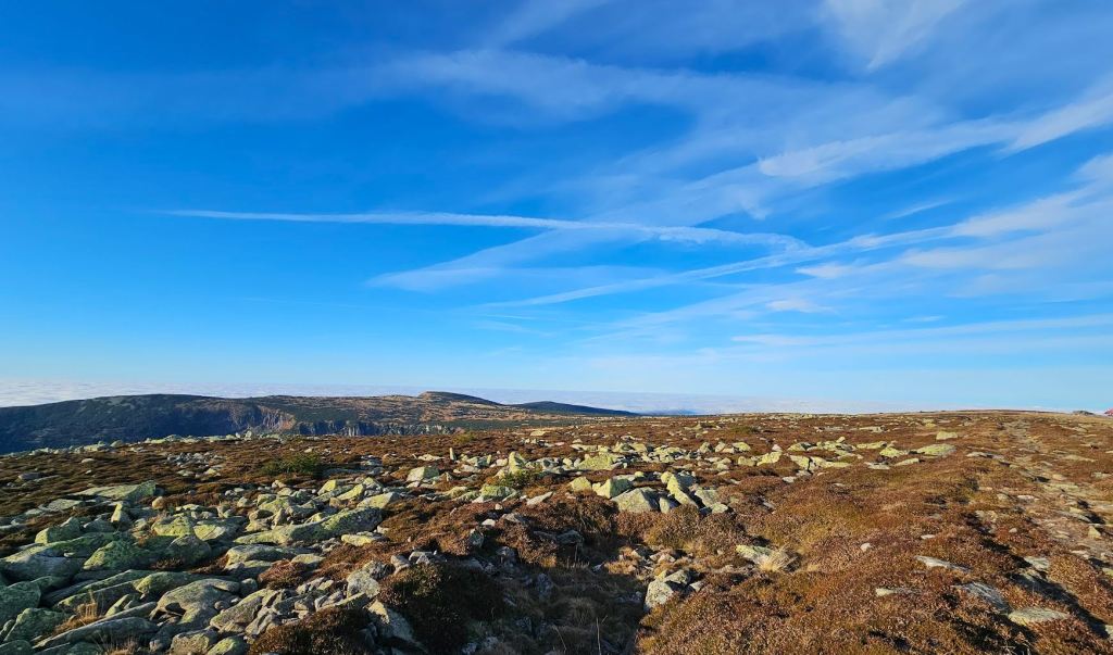 V pondělí převážně slunečno s teplotami ojediněle přes 10 °C