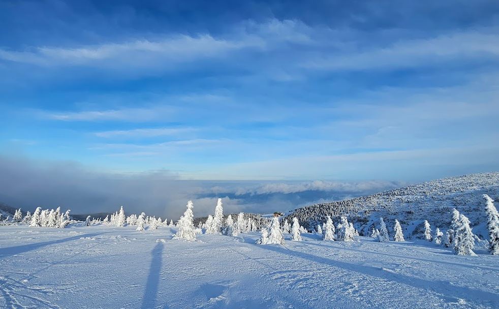 V sobotu nízká oblačnost, místy, zejména na horách, slunečno