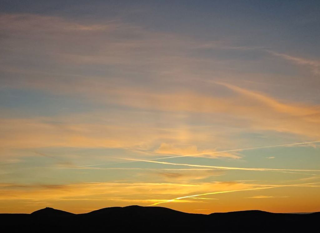 V pondělí až 7 °C, během dne ubývání oblačnosti